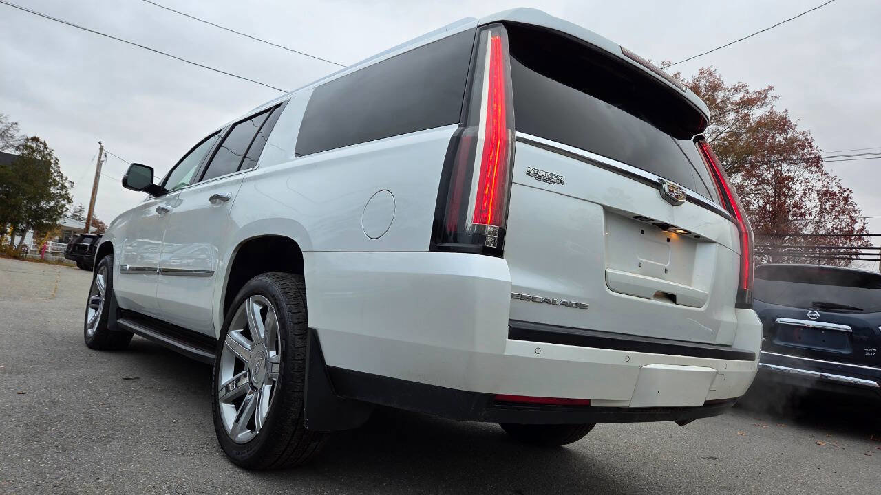 Used 2016 Cadillac Escalade ESV Premium image 10