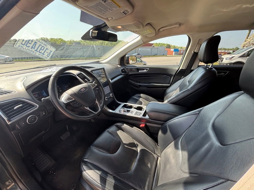 Used 2022 Ford Edge Titanium AWD/4WD image 8