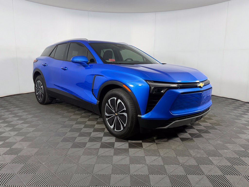 Used 2024 Chevrolet Blazer EV LT AWD/4WD image 4