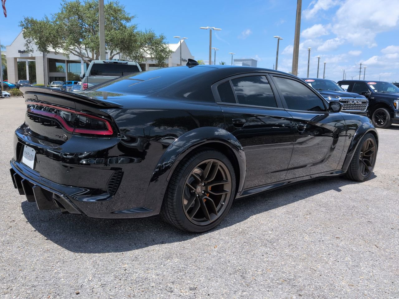 Used 2020 Dodge Charger SRT Hellcat w/ Harman/Kardon Audio Group RWD image 5