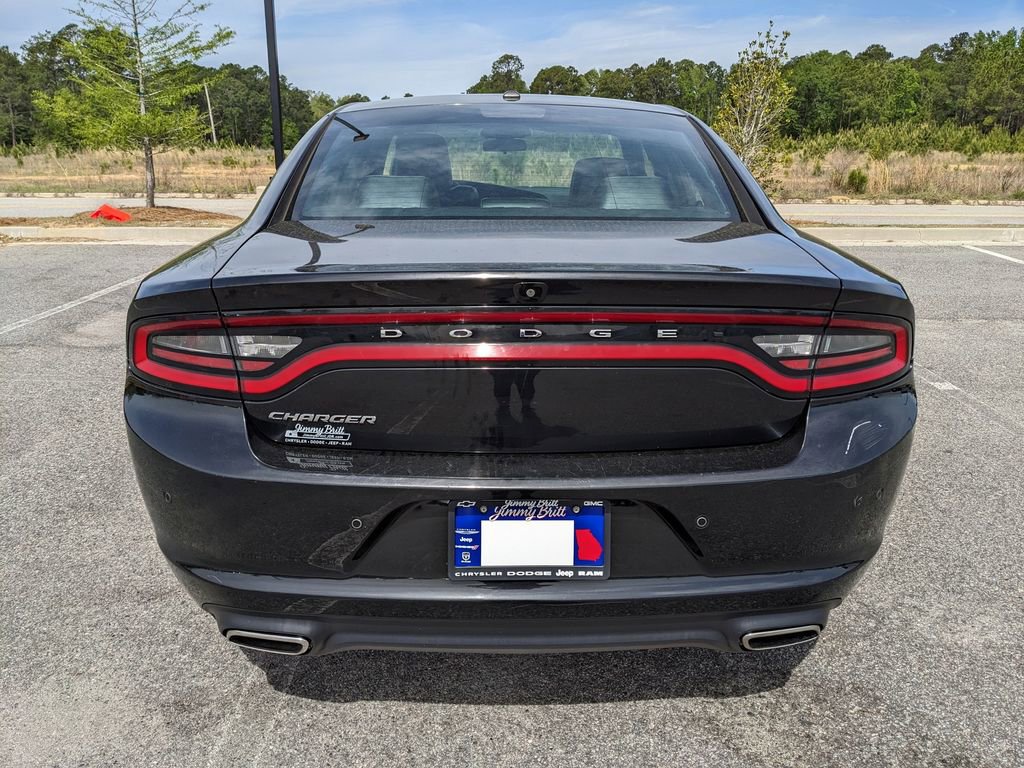 Used 2020 Dodge Charger SXT w/ Leather Interior Group image 16