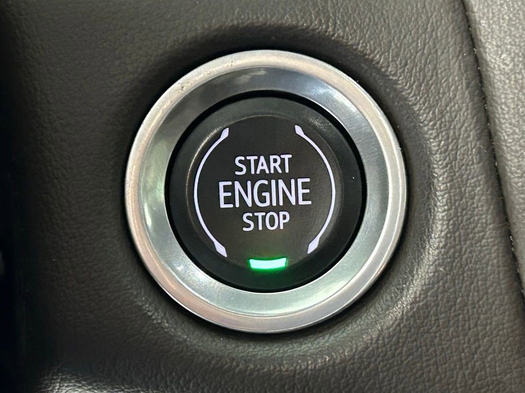 Used 2022 GMC Yukon SLT w/ SLT Premium Package image 23