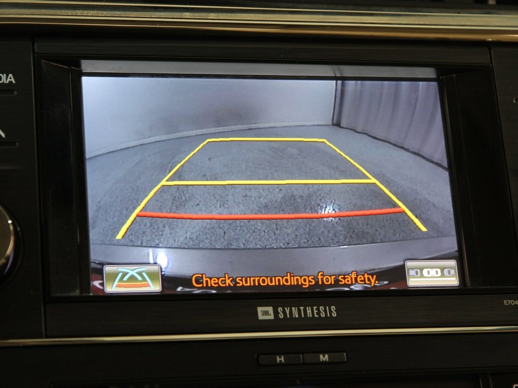 Used 2014 Toyota Avalon Limited image 13