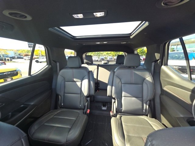 Used 2023 Chevrolet Traverse RS w/ LPO, Floor Liner Package image 30
