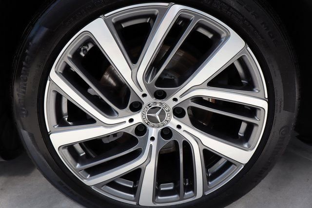 Used 2025 Mercedes-Benz E 350 4MATIC Sedan image 50