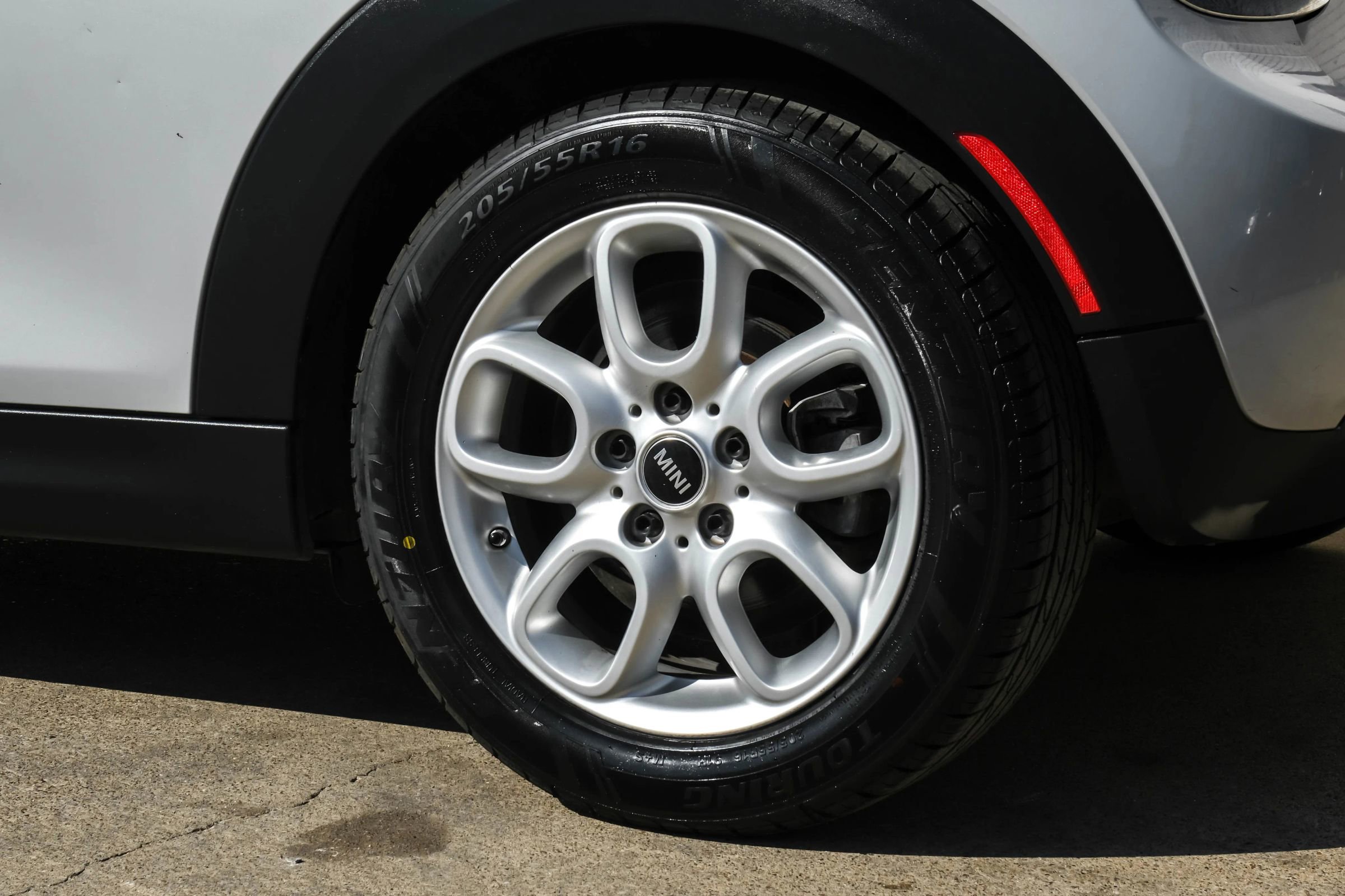 Used 2014 MINI Cooper 2-Door Hardtop image 47