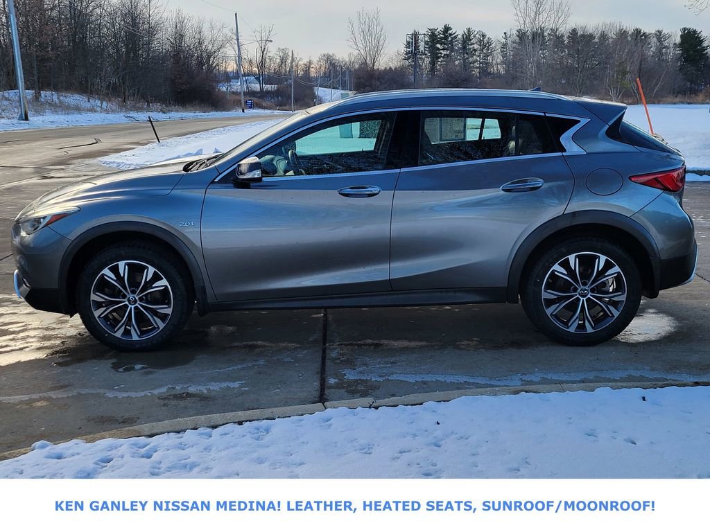 Used 2018 INFINITI QX30 Premium w/ Cargo Package image 6
