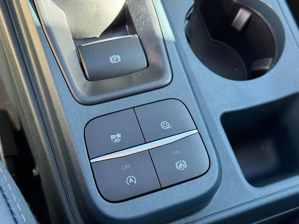 Used 2024 Ford Maverick Lariat image 26