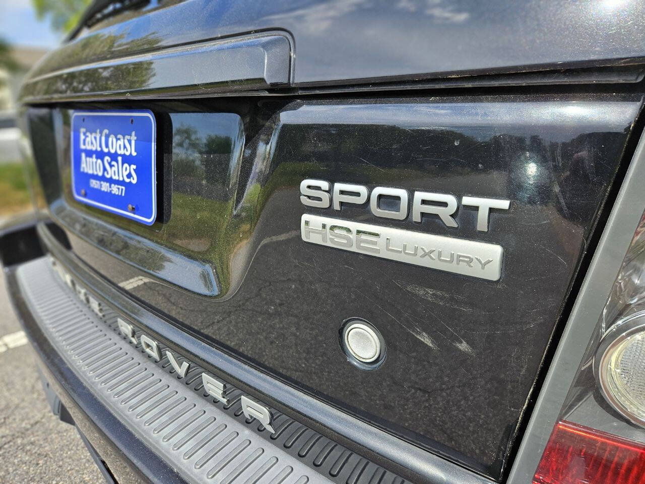 Used 2011 Land Rover Range Rover Sport HSE LUX AWD/4WD image 10