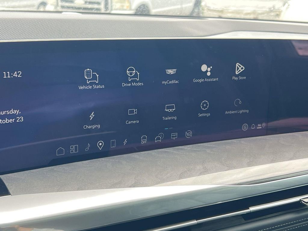 New 2026 Cadillac Escalade IQ Luxury 2 image 17