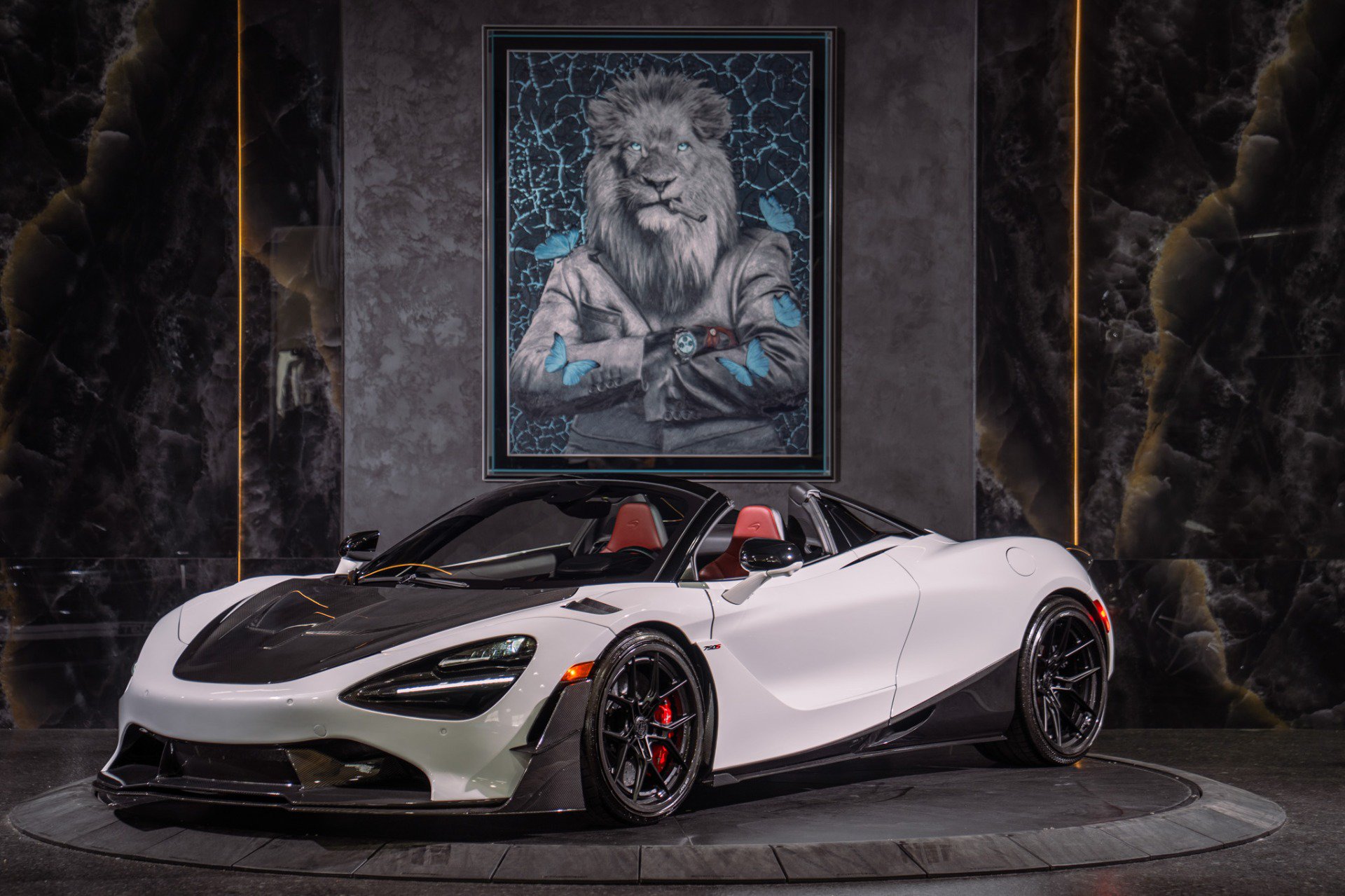Used 2024 McLaren 750S Spider RWD image 1