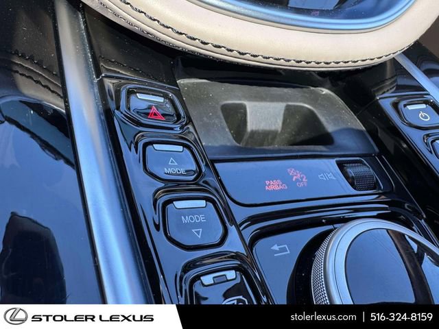 Used 2021 Aston Martin DBX AWD/4WD image 32