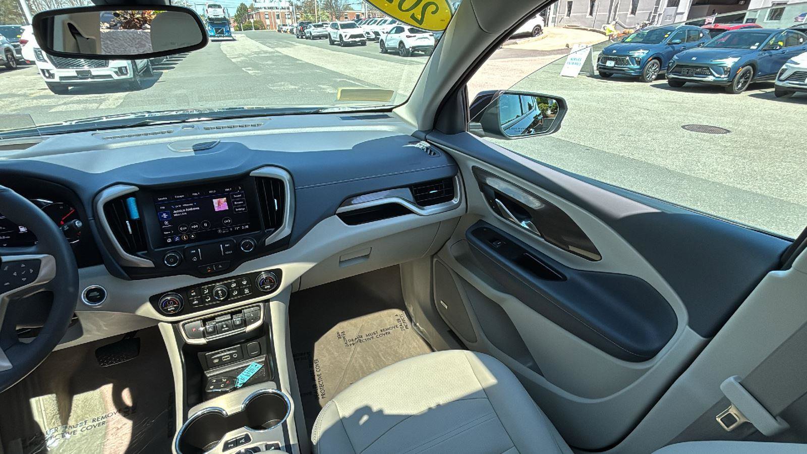 Used 2023 GMC Terrain Denali w/ Denali Premium Package AWD/4WD image 28