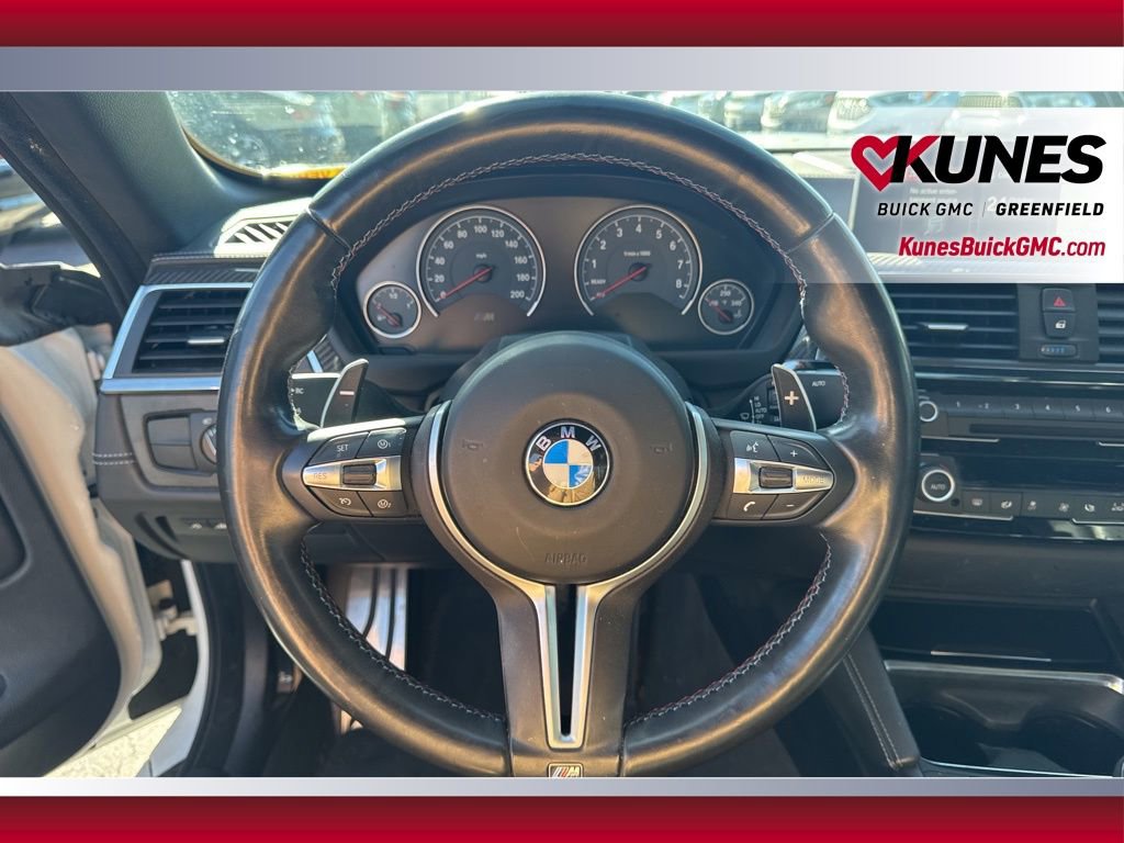 Used 2018 BMW M4 Convertible image 25