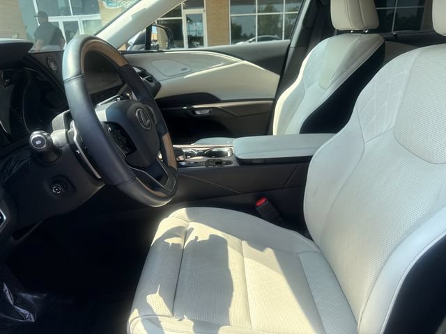 Used 2024 Lexus RX 350 AWD w/ Convenience Package image 8