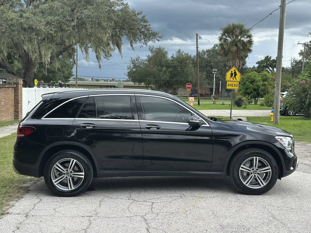Used 2021 Mercedes-Benz GLC 300 image 5