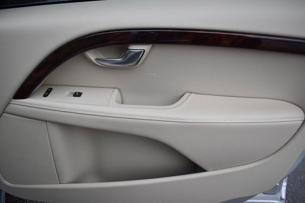 Used 2015 Volvo S80 T5 Platinum image 24