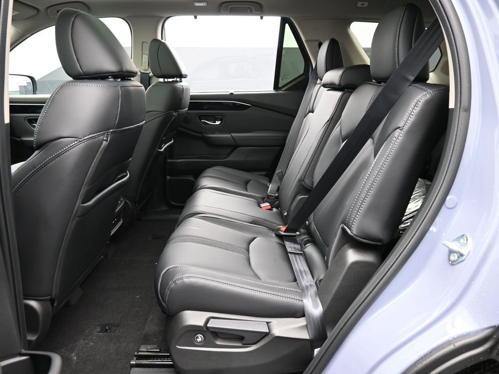 New 2025 Honda Pilot Touring image 36