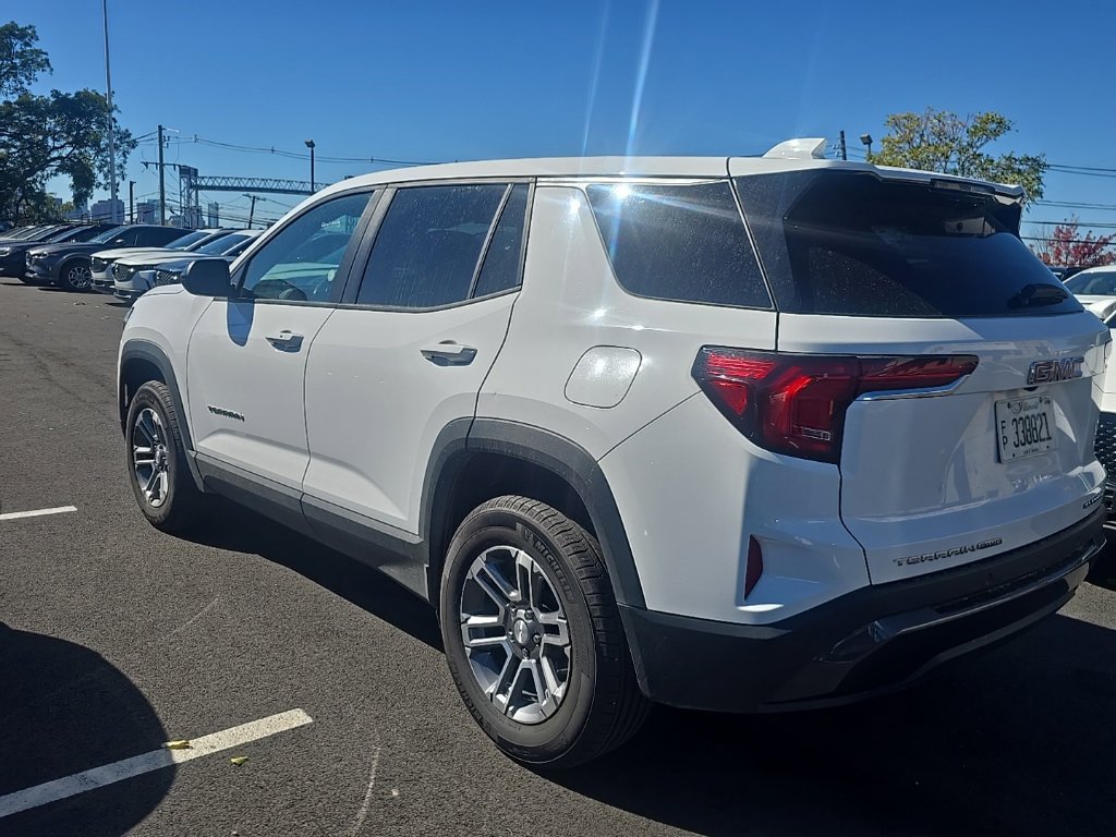 Used 2026 GMC Terrain Elevation AWD/4WD image 4