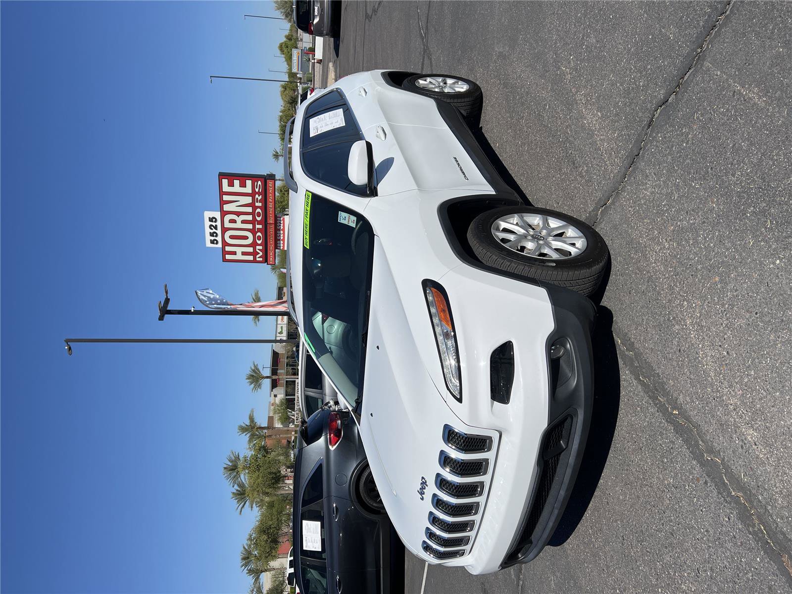 Used 2017 Jeep Cherokee Latitude w/ Comfort/Convenience Group image 1