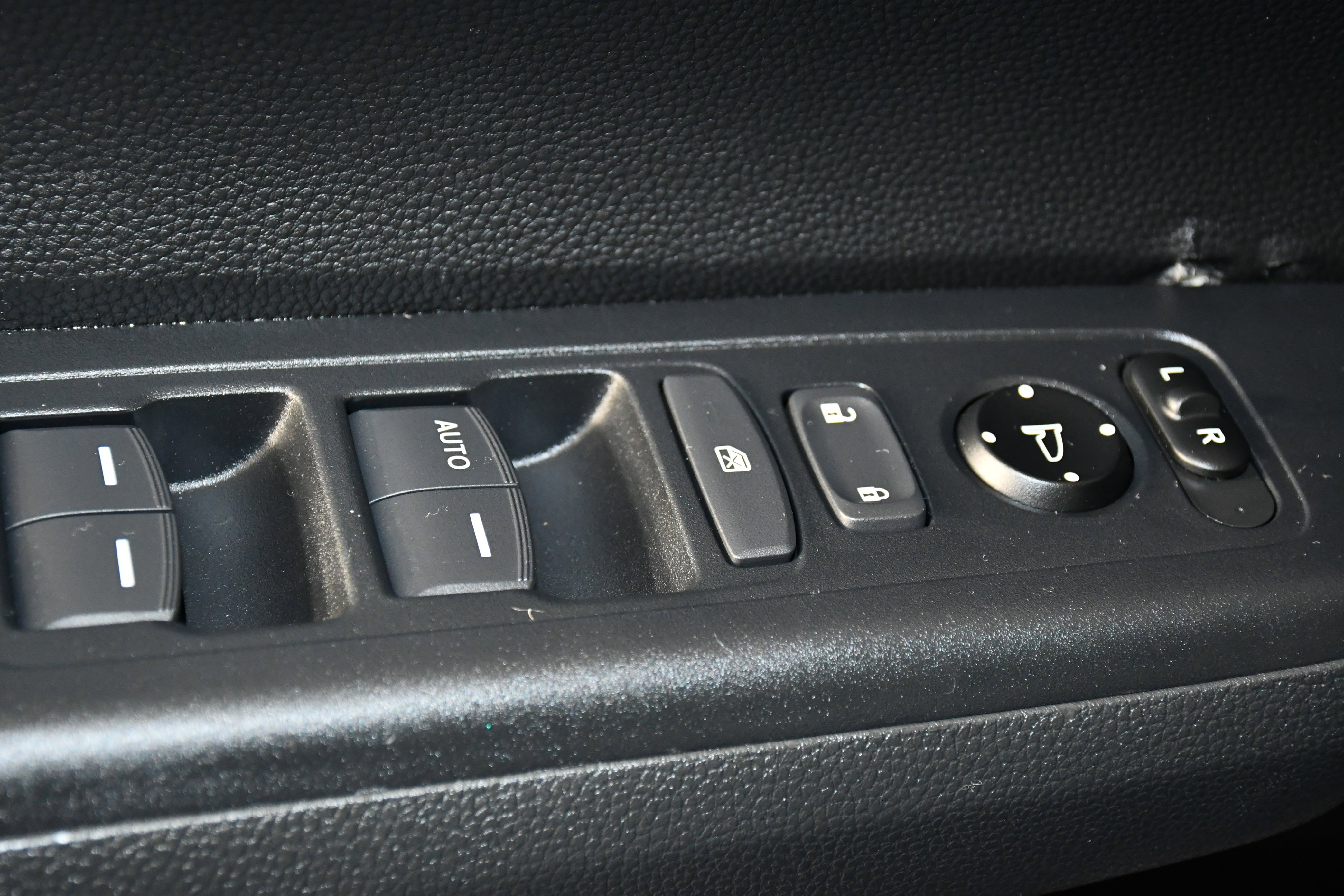 Certified 2023 Honda CR-V LX image 32