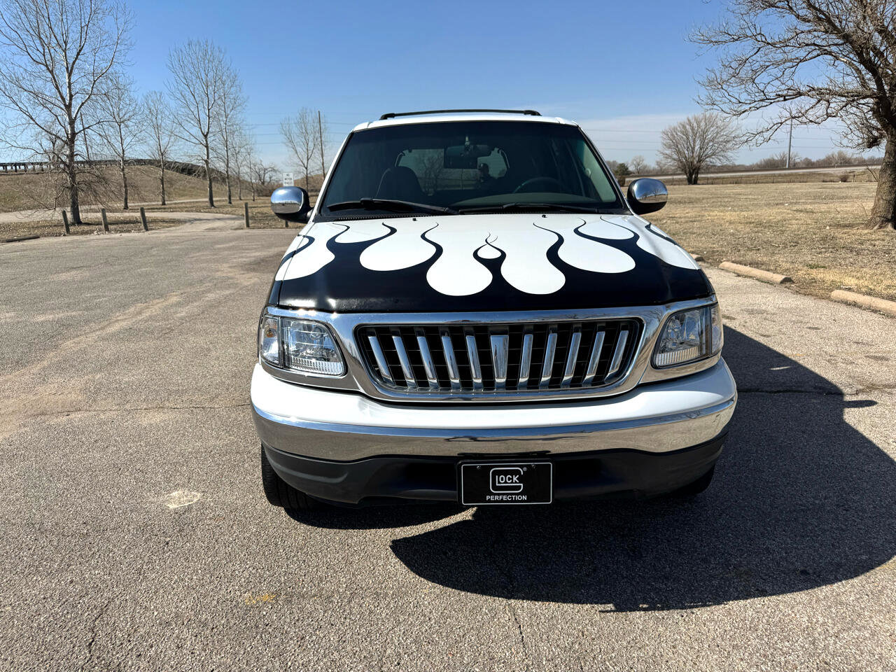 Used 2002 Ford Expedition XLT image 37