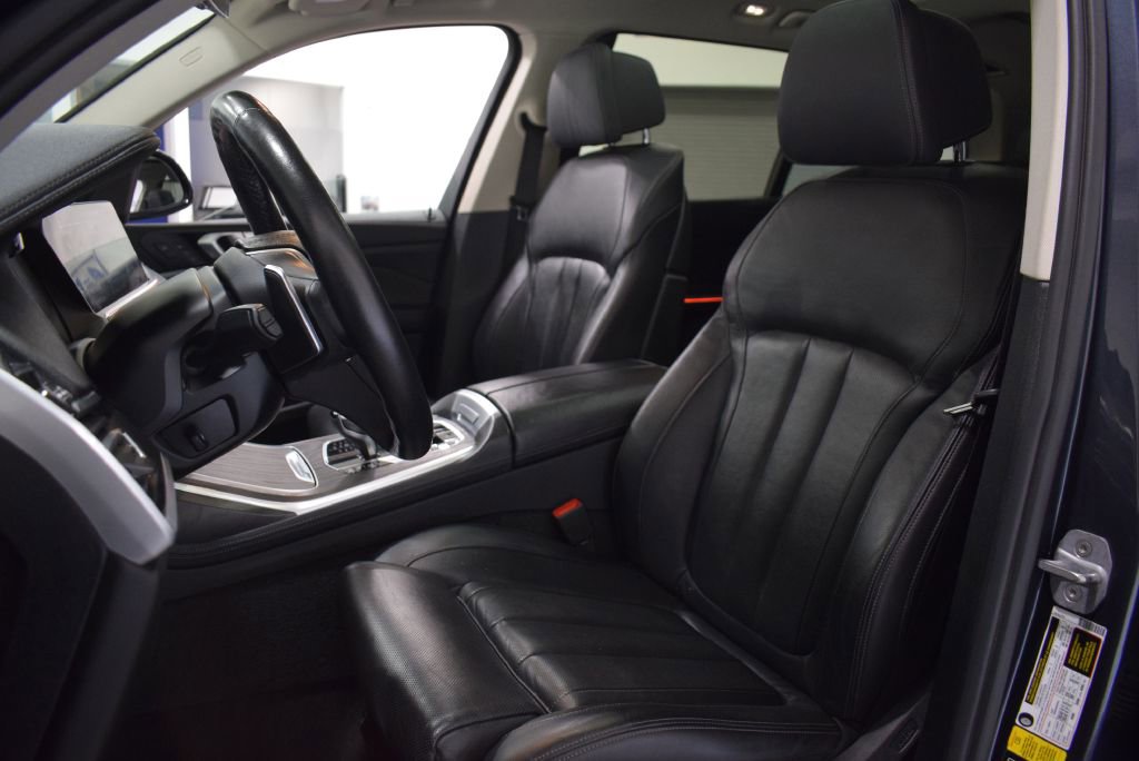 Used 2020 BMW X7 xDrive40i w/ Premium Package image 11