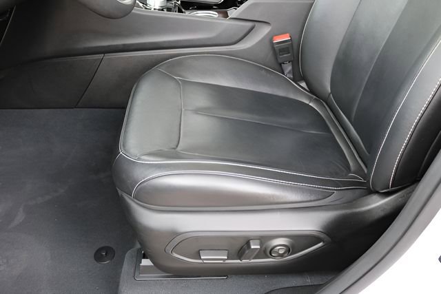 Used 2022 Jeep Grand Cherokee Limited 4xe image 14