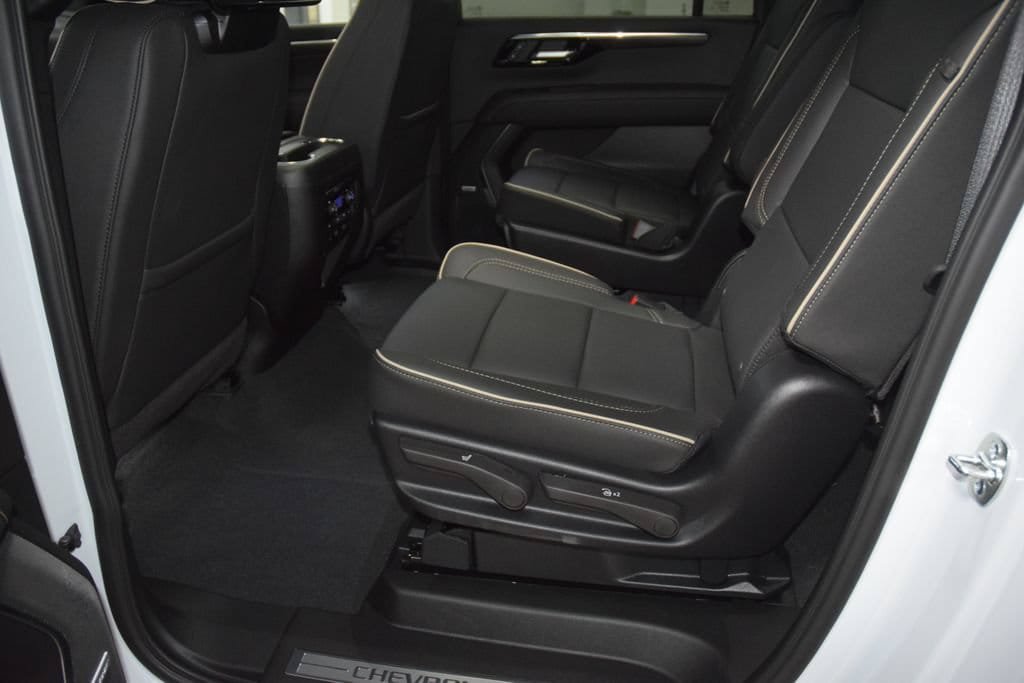 New 2026 Chevrolet Suburban Premier AWD/4WD image 43