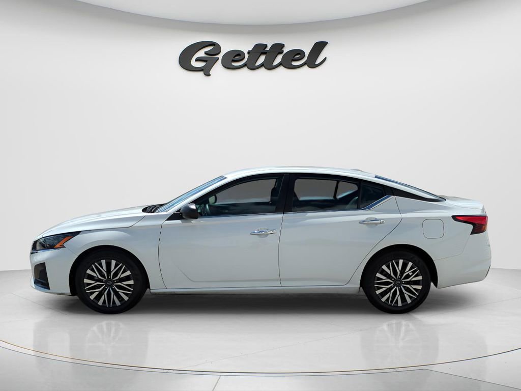 Certified 2025 Nissan Altima 2.5 SV image 7