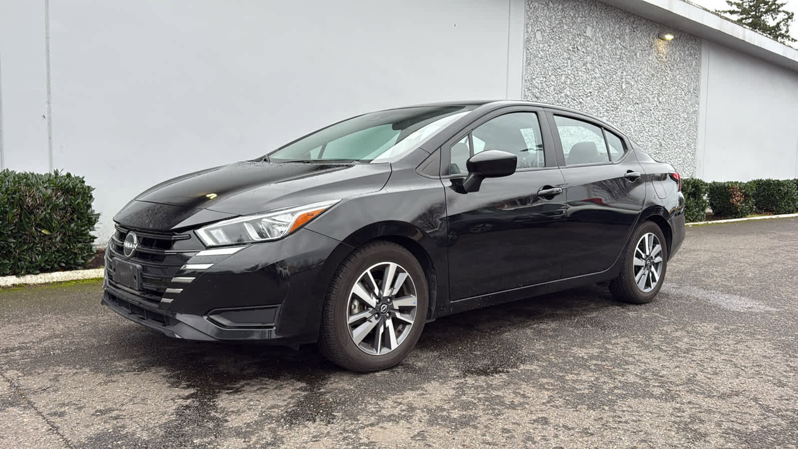 Used 2023 Nissan Versa SV