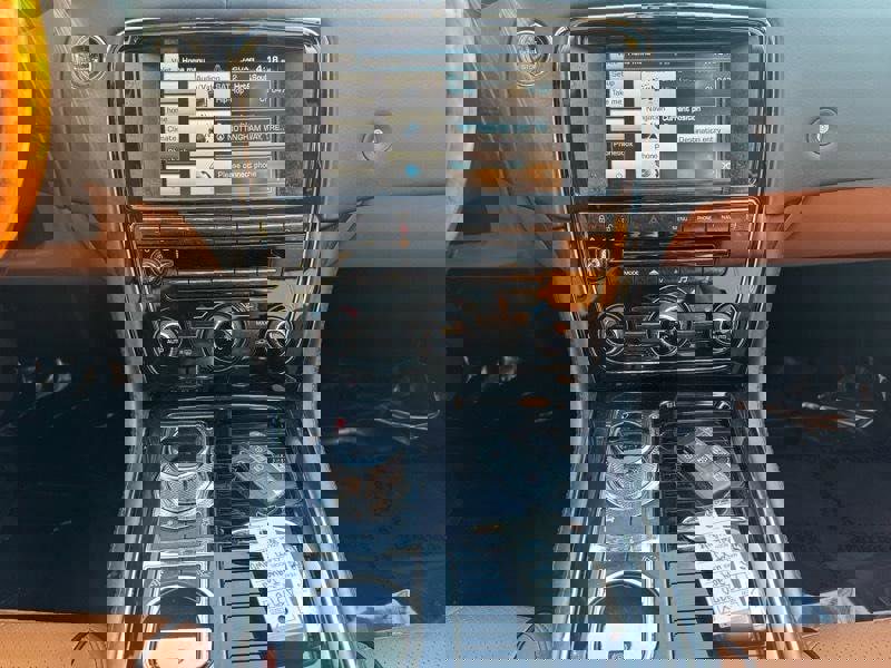 Used 2014 Jaguar XJ L Portfolio image 19