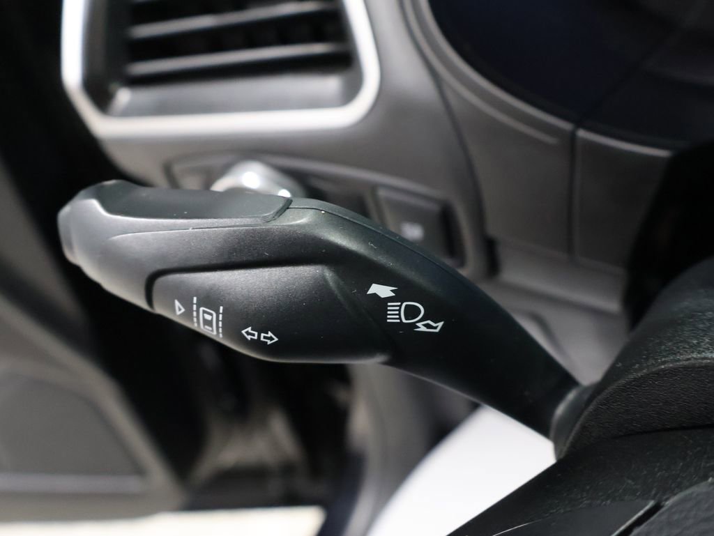 Used 2024 Ford Edge SEL image 36