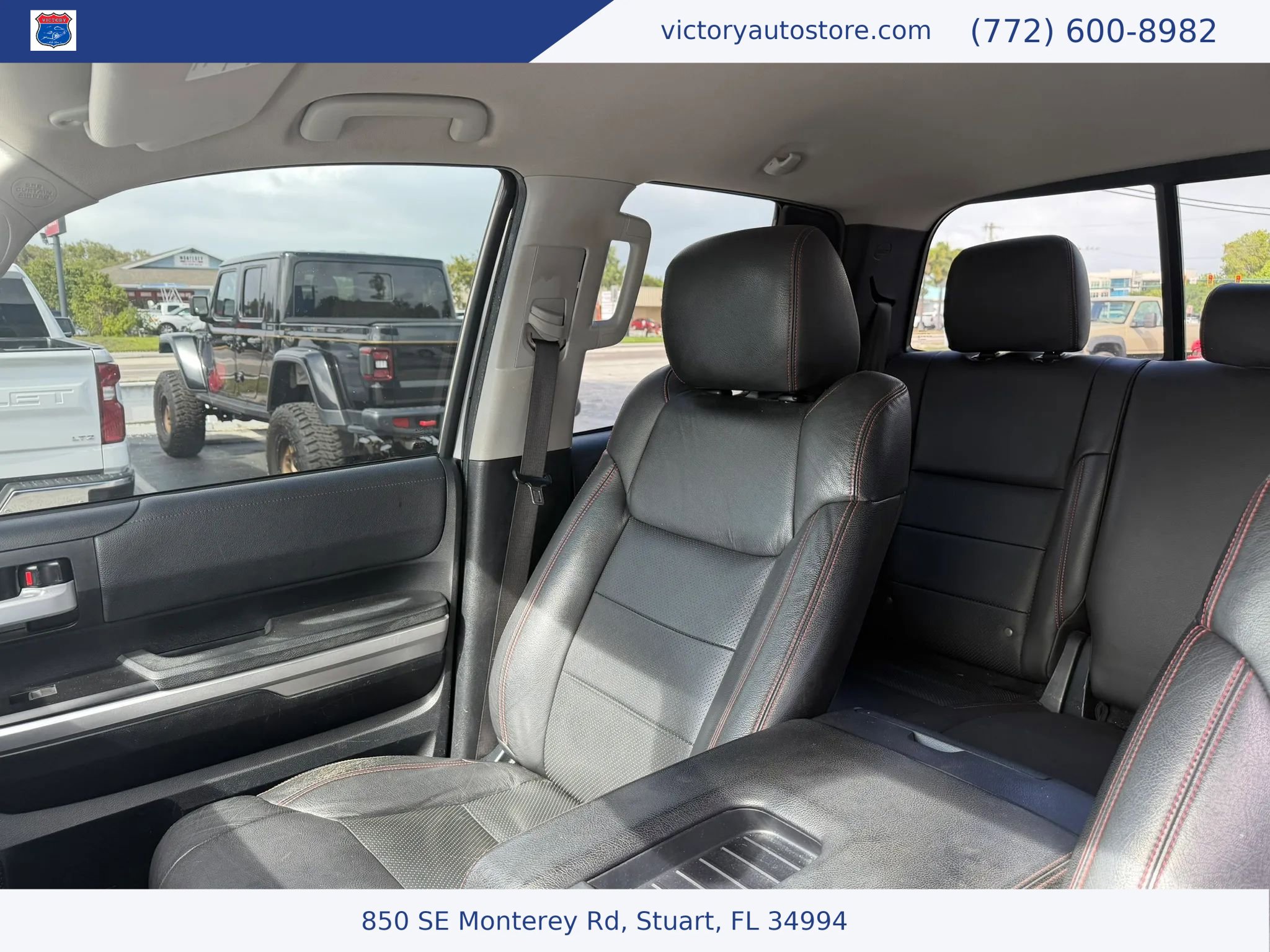 Used 2017 Toyota Tundra SR5 w/ SR5 Upgrade Package AWD/4WD image 24