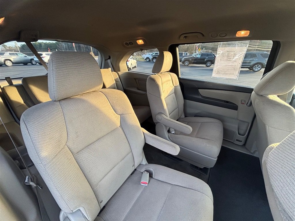 Used 2013 Honda Odyssey LX image 20