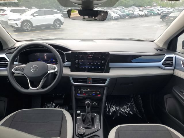 New 2026 Volkswagen Taos SE AWD/4WD image 23