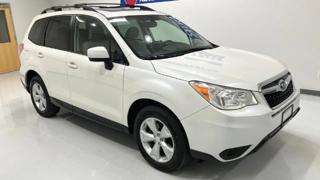 Used 2015 Subaru Forester 2.5i Premium w/ All-Weather Package AWD/4WD image 3