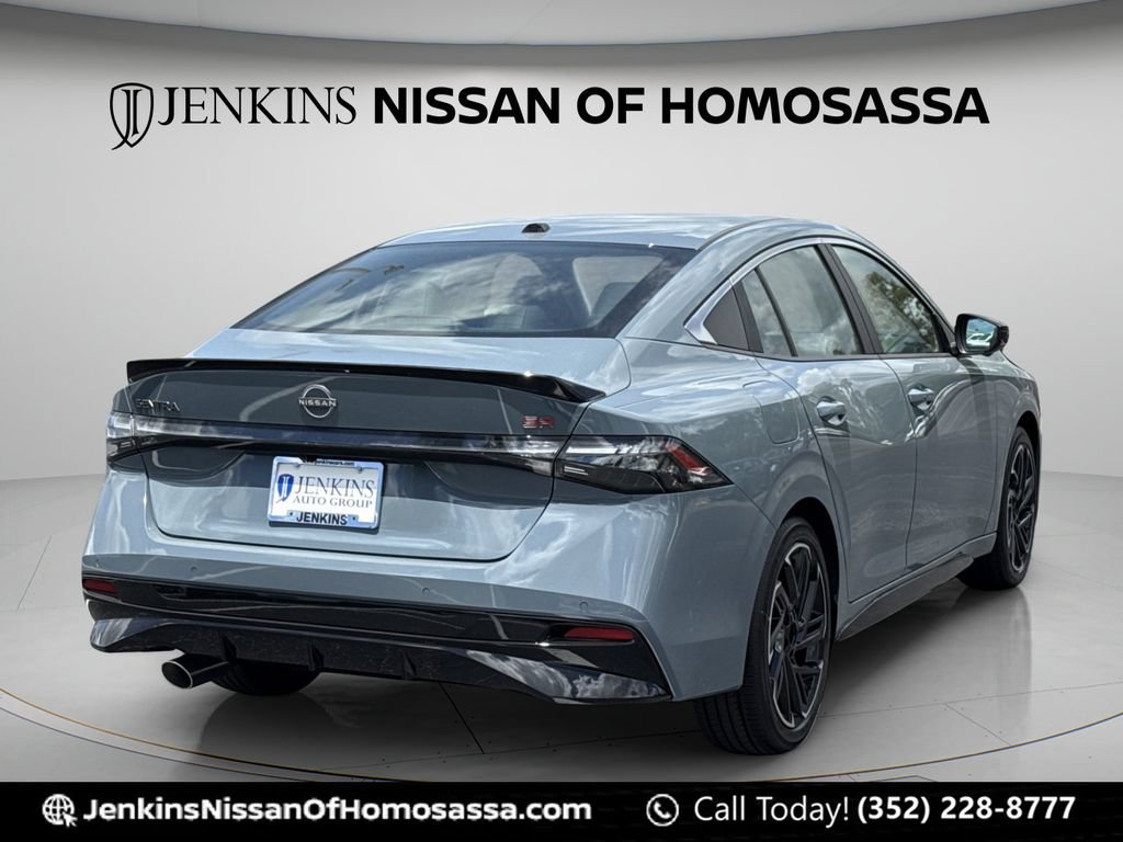 New 2026 Nissan Sentra SR w/ SR Premium Package FWD image 5