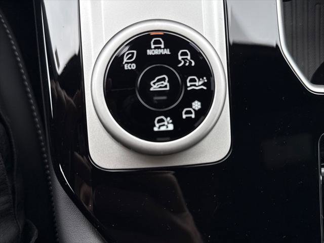 New 2026 Mitsubishi Outlander LE AWD/4WD image 26