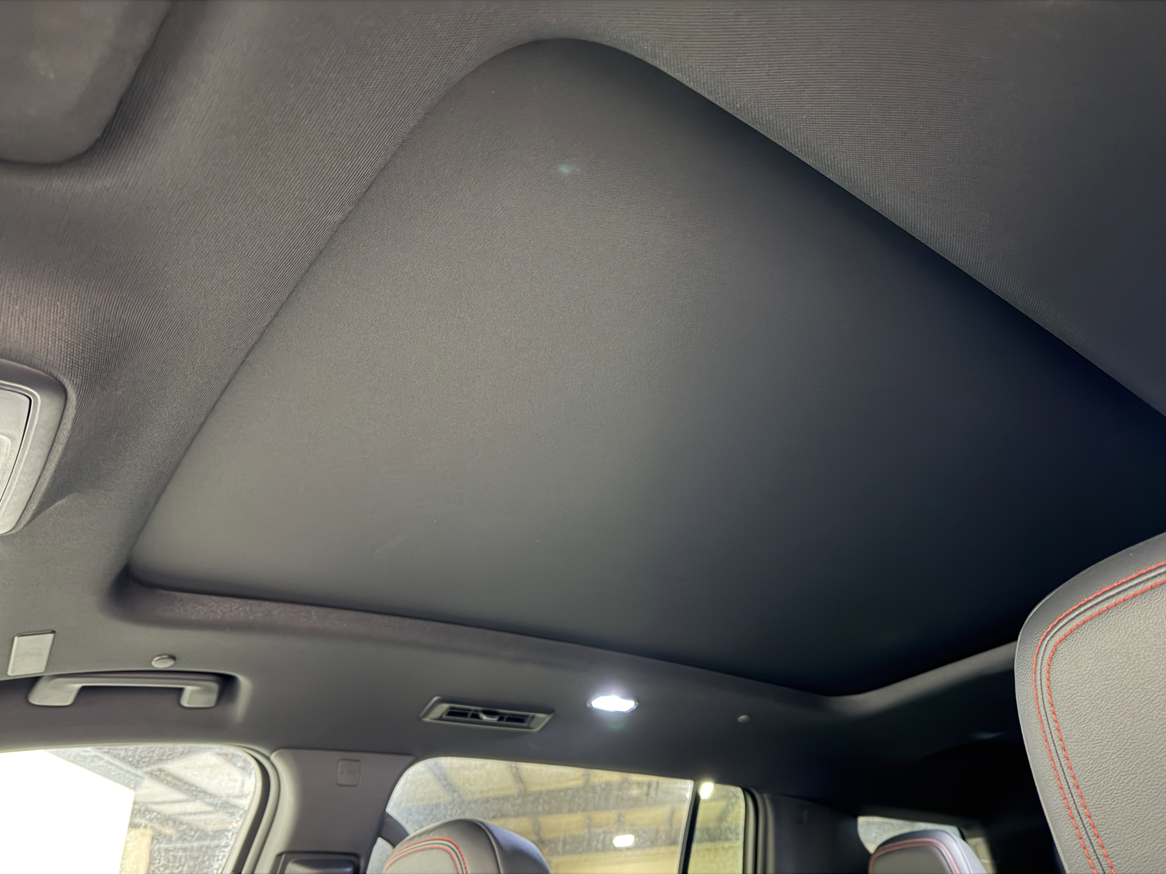 Used 2024 Chevrolet Traverse RS image 7