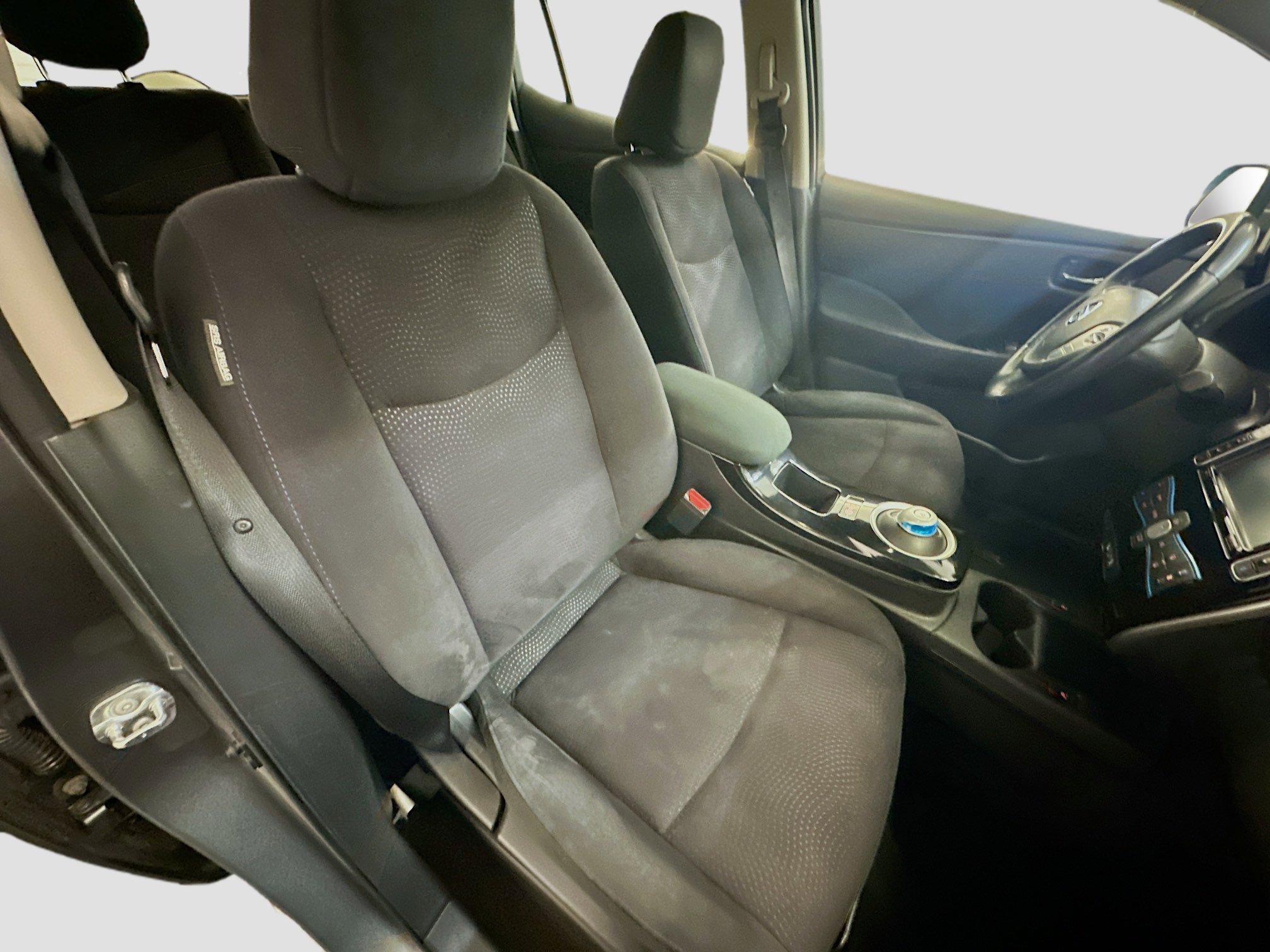 Used 2015 Nissan Leaf SV w/ LED & Quick Charge Package FWD image 32