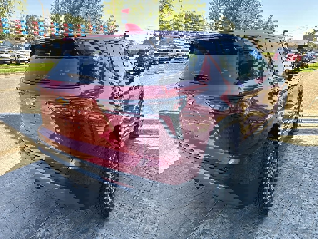 New 2026 Chevrolet Equinox LT image 13