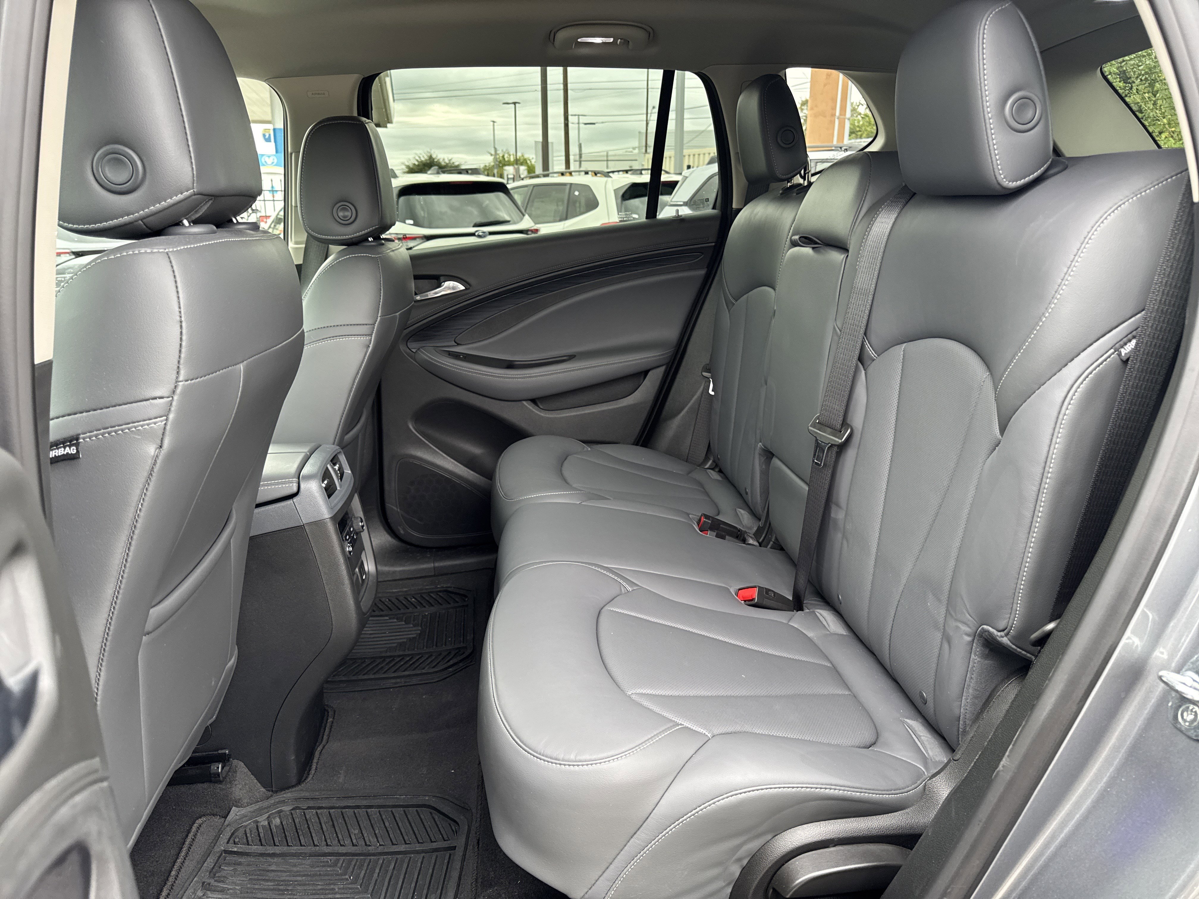 Used 2020 Buick Envision Essence image 28