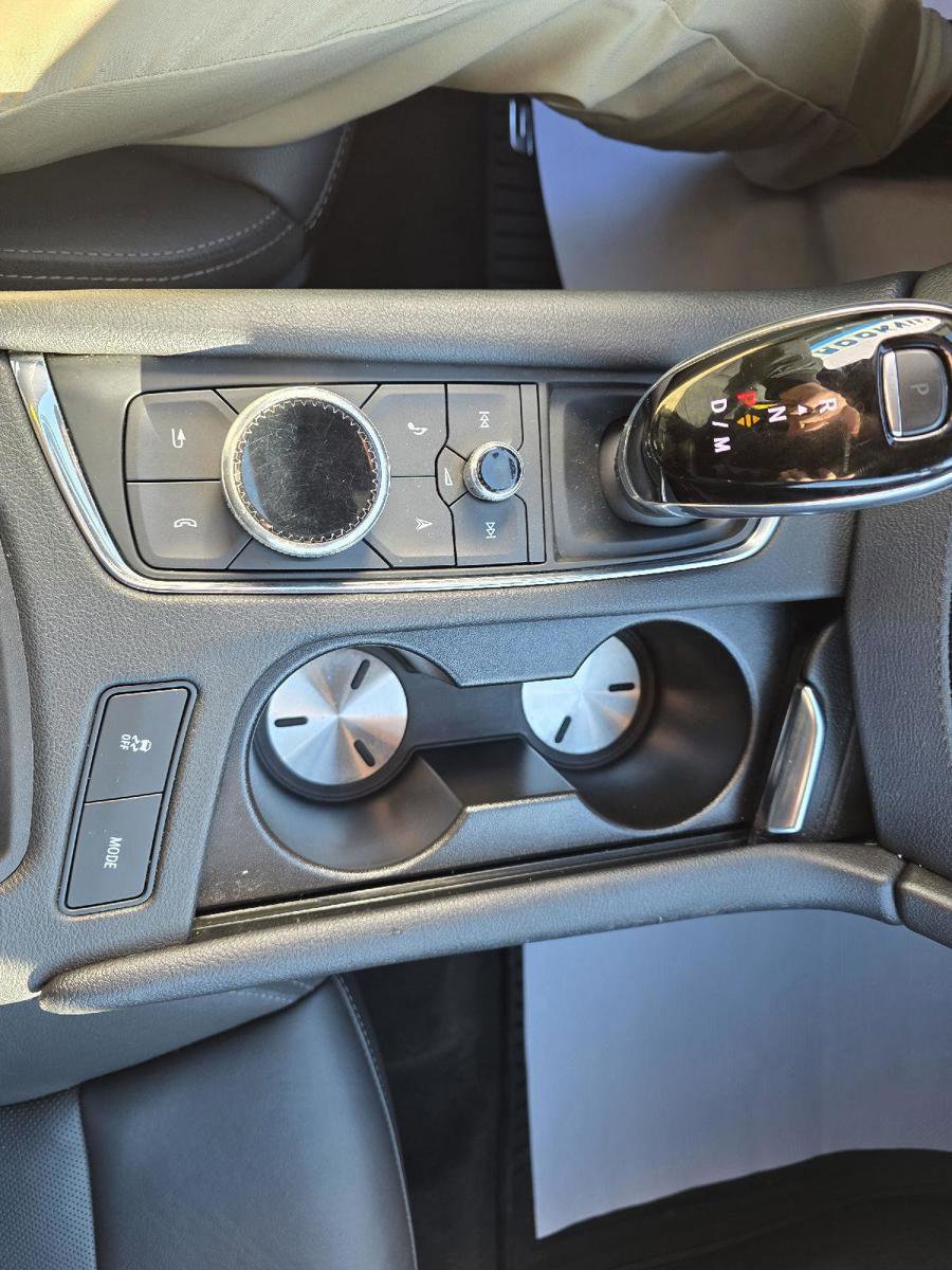 Used 2021 Cadillac XT5 Premium Luxury image 14