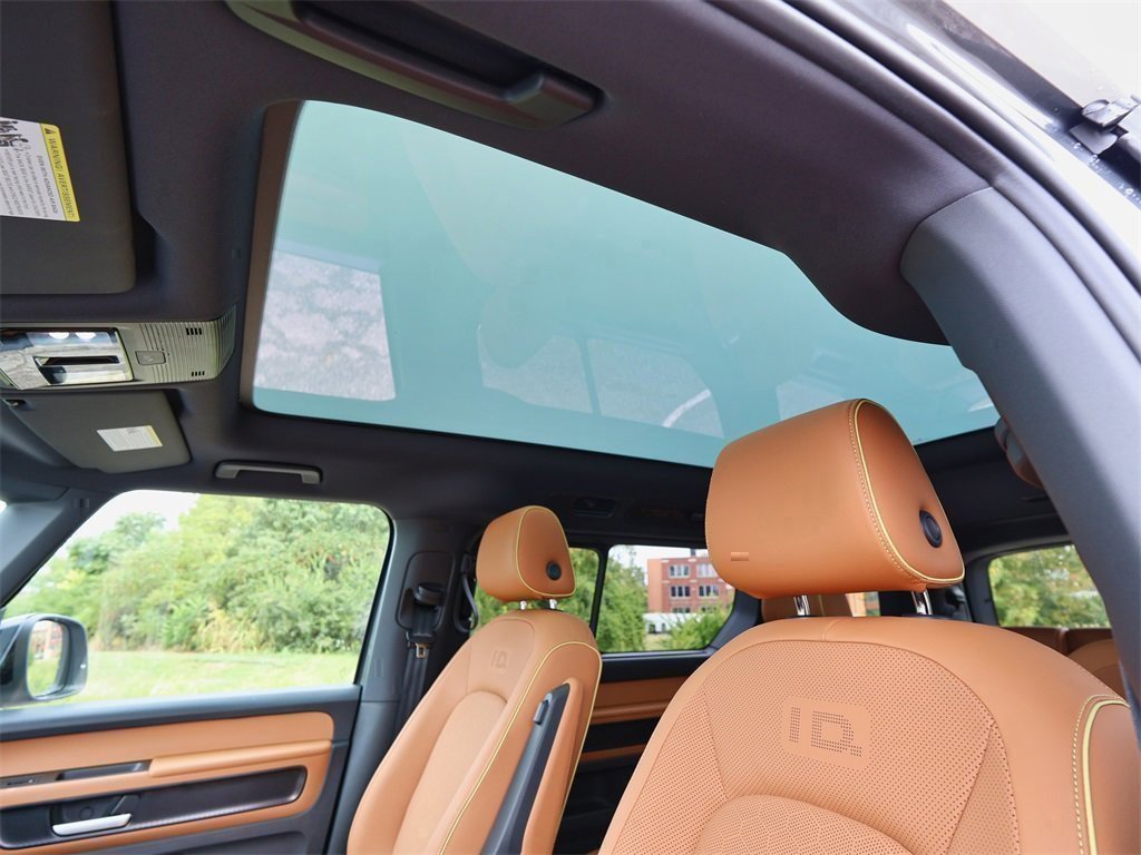 New 2025 Volkswagen ID. Buzz Pro S Plus image 13