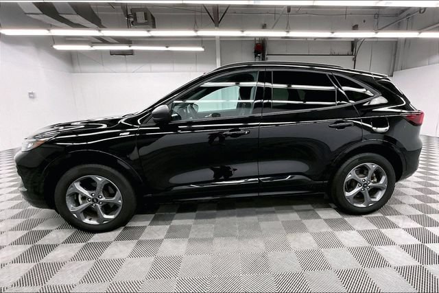Used 2024 Ford Escape ST-Line w/ Tech Pack #1 AWD/4WD image 14