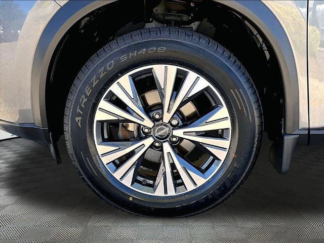 Certified 2023 Nissan Rogue SV AWD/4WD image 7