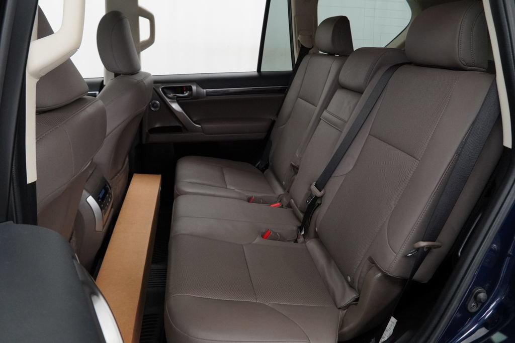 Used 2022 Lexus GX 460 Premium w/ Premium Plus Package AWD/4WD image 12