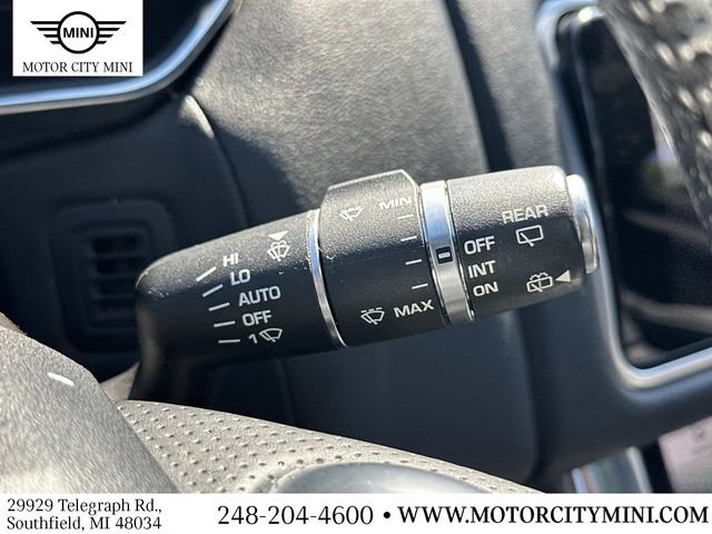 Used 2020 Land Rover Range Rover Sport SE AWD/4WD image 28
