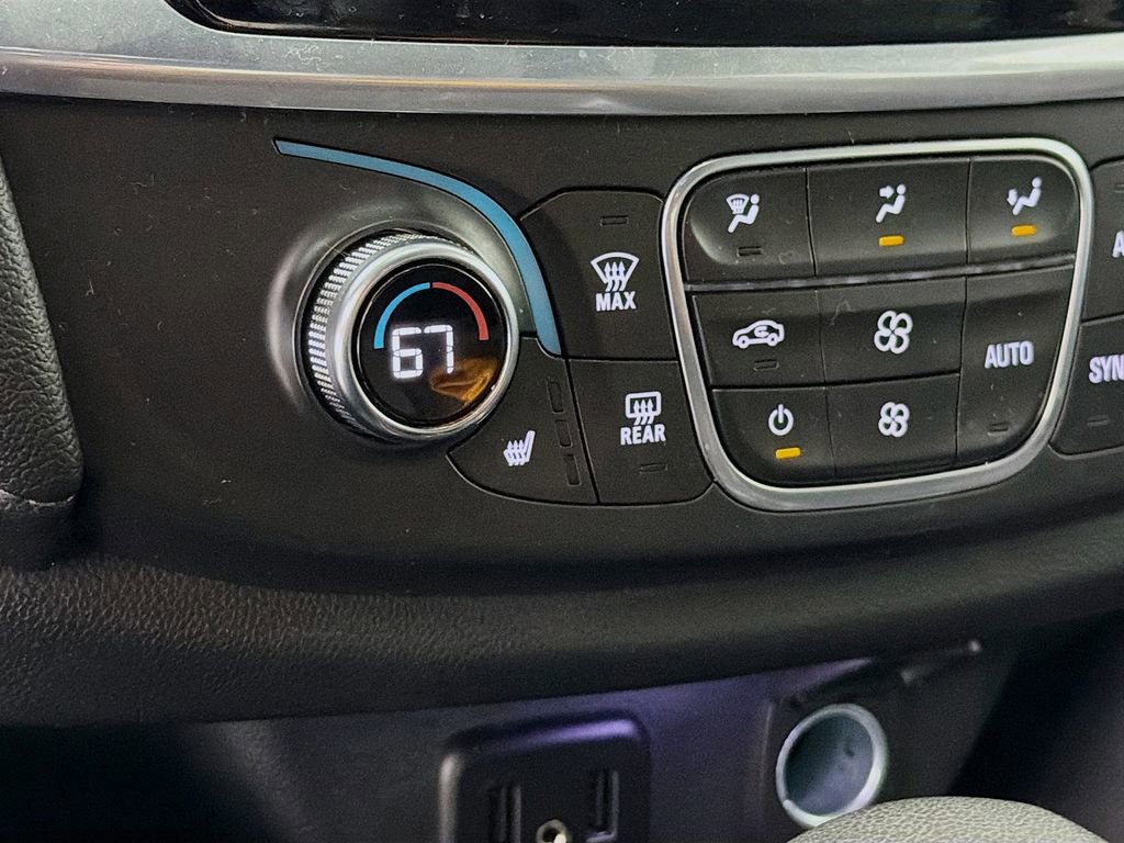 Used 2022 Chevrolet Traverse LT image 21